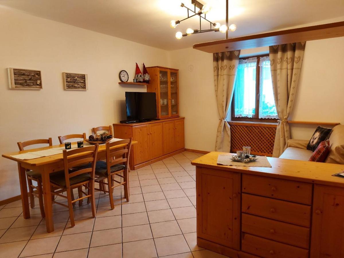 Appartamenti Osti Sansoni Mariarosa アンダロ エクステリア 写真